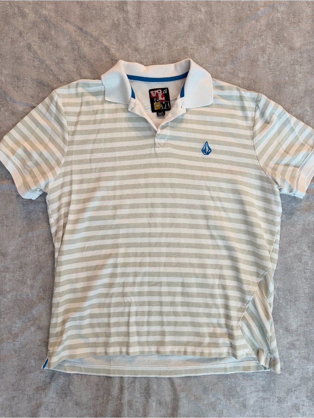 Y2K Vintage Volcom Men's Light Gray and White Striped Polo